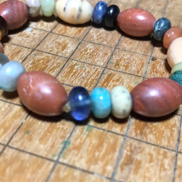 Semiprecious Natural Stone Crystal Mix Beaded Bracelet 7”L Stretchy Elastic EVC - Picture 6 of 13